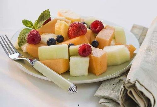 吃哈密瓜晚餐,甜蜜滋味，健康生活新选择