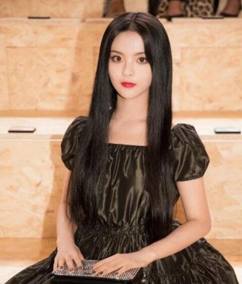 吃瓜少女周巴黎,瓜田里的时尚达人