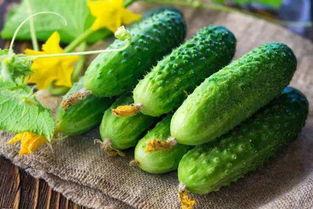 怎么吃朋友恋爱瓜,如何从朋友口中吃出甜蜜滋味