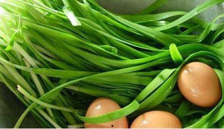 吃韭菜能吃蜜瓜,美味搭配，营养双丰收